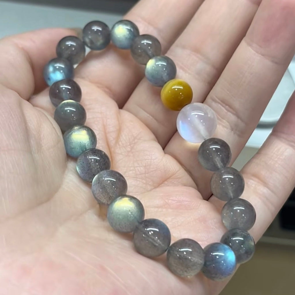 Moonstone Magic Bracelet & Glow with Inne