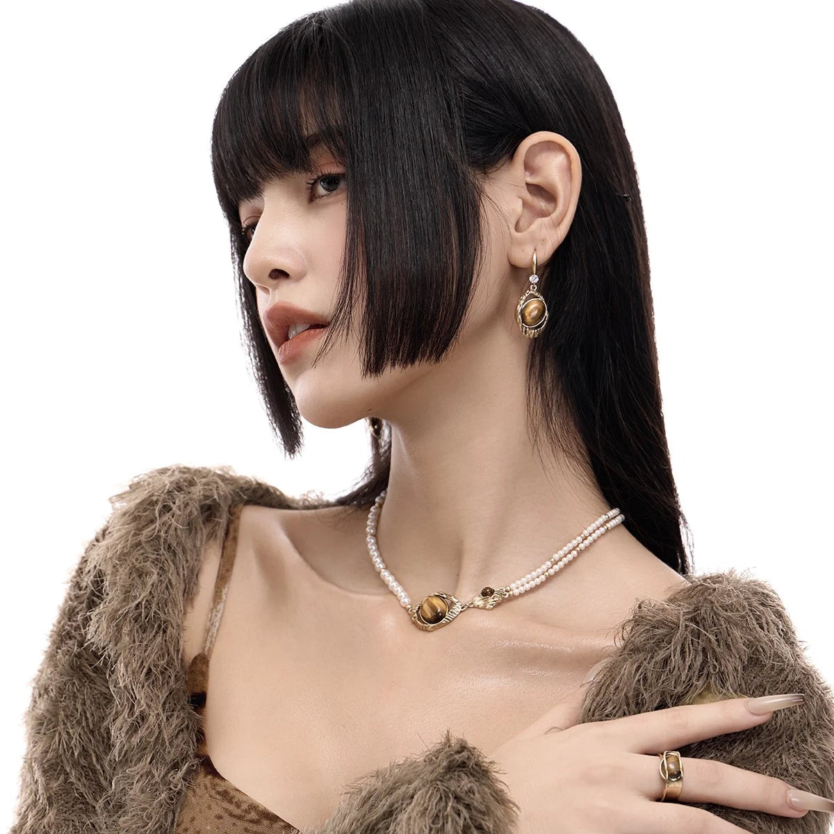 Desert Glow – Tiger’s Eye & Pearl Choker Necklace with Adjustable Chain